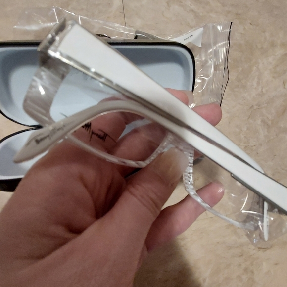 Thierry  Mugler reading glasses bnwt - Picture 7 of 7